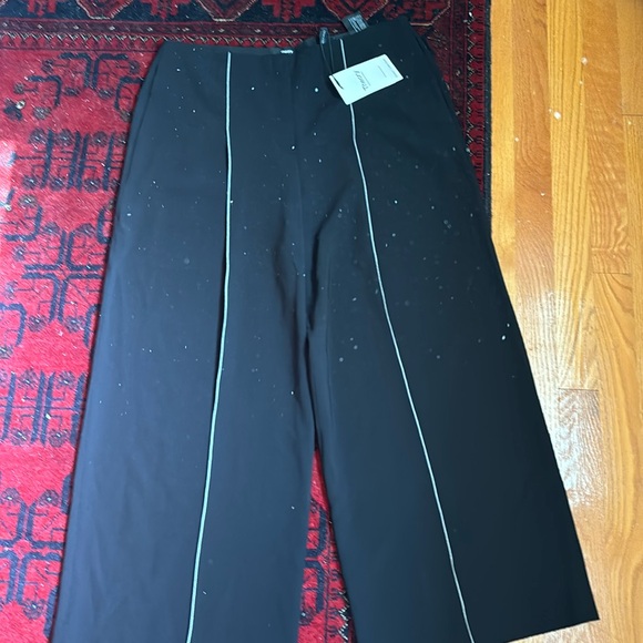 Wide leg pants